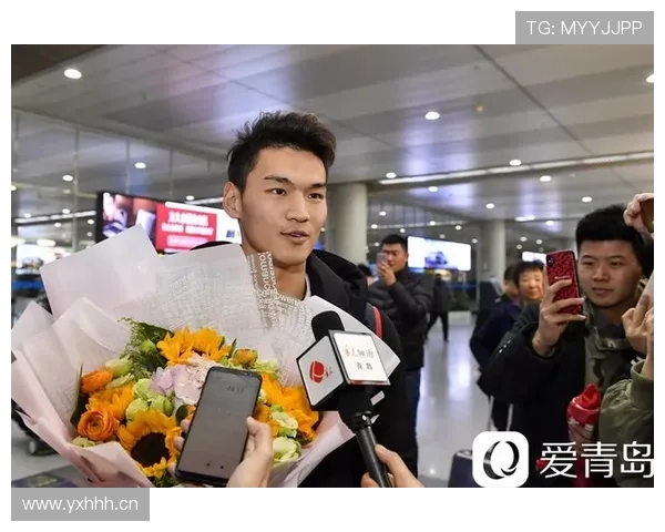 徐嘉余赛场像战斗机，下了池子却是个精致躺平专家